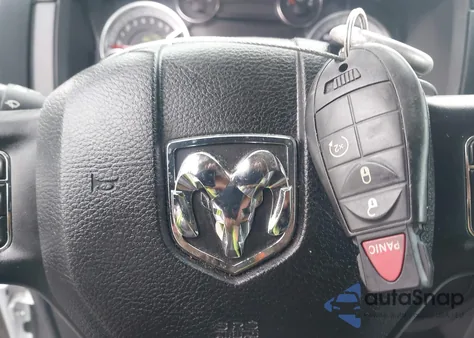 2017 Ram 1500 Night 4X4 5'7 Box из США, поврежденный, VIN 1C6RR7MTXHS851238